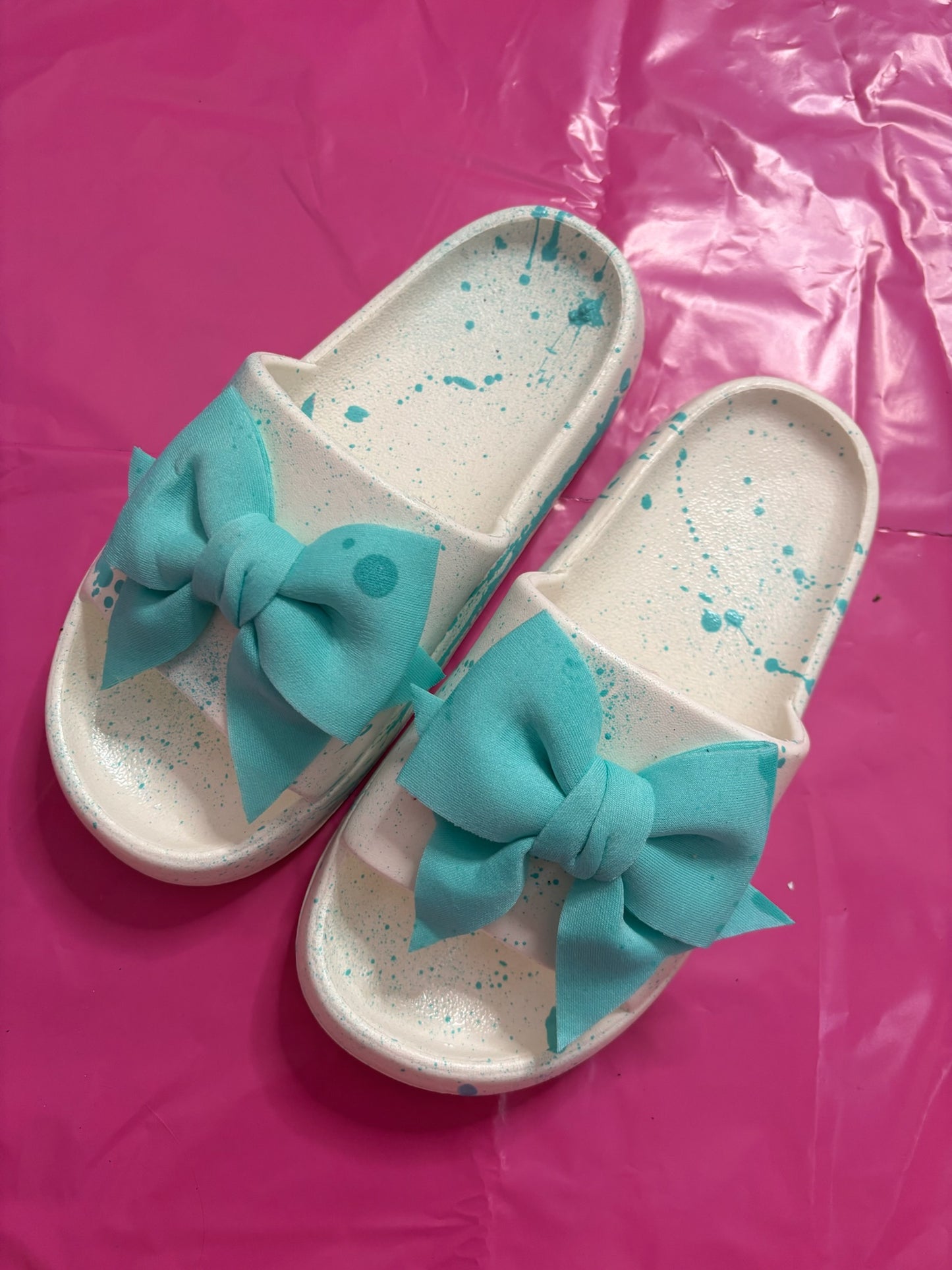 Bow Spray Sliders 🎀
